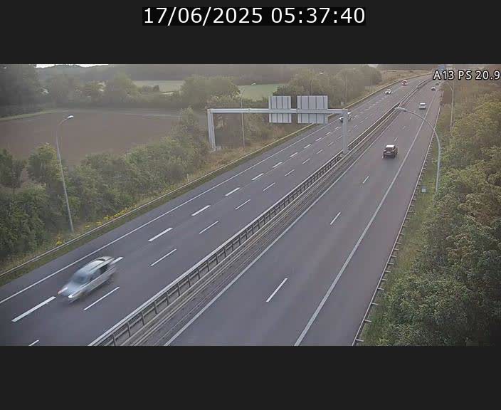 Traffic live webcam Luxembourg Croix de Bettembourg, rond-point d'Hellange - A13 direction Allemagne - BK 20.9