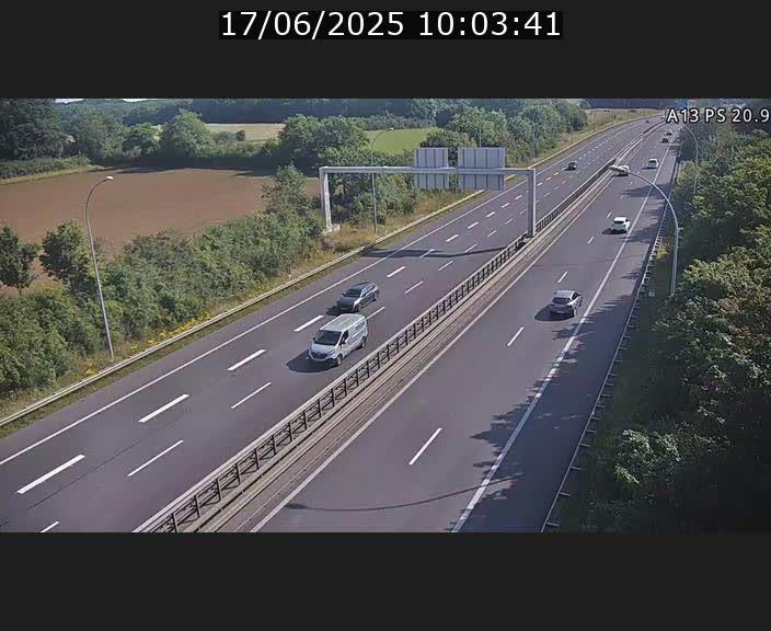 <h2>Traffic live webcam Luxembourg Croix de Bettembourg, rond-point d'Hellange - A13 direction Allemagne - BK 20.9</h2>