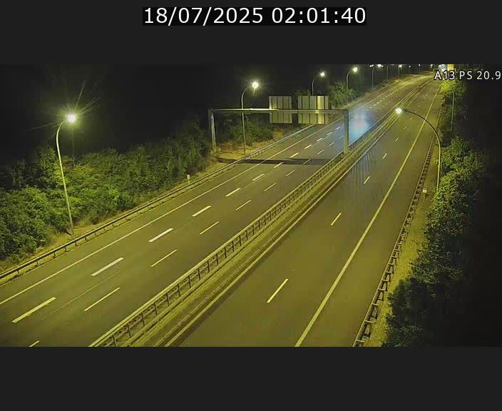 <h2>Traffic live webcam Luxembourg Croix de Bettembourg, rond-point d'Hellange - A13 direction Allemagne - BK 20.9</h2>