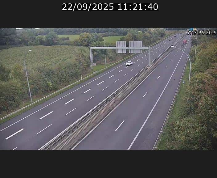 Traffic live webcam Luxembourg Croix de Bettembourg, rond-point d'Hellange - A13 direction Allemagne - BK 20.9