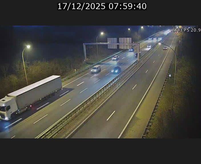 Traffic live webcam Luxembourg Croix de Bettembourg, rond-point d'Hellange - A13 direction Allemagne - BK 20.9