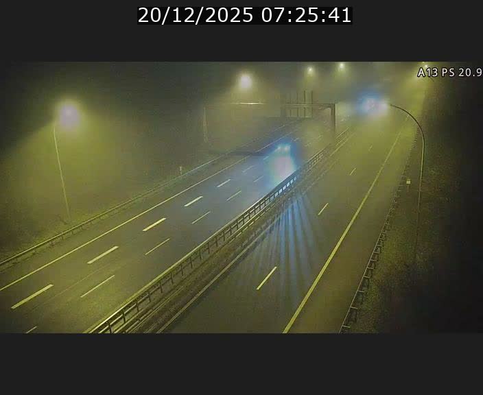 <h2>Traffic live webcam Luxembourg Croix de Bettembourg, rond-point d'Hellange - A13 direction Allemagne - BK 20.9</h2>