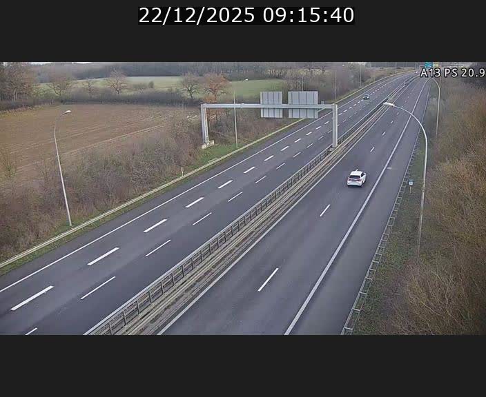 <h2>Traffic live webcam Luxembourg Croix de Bettembourg, rond-point d'Hellange - A13 direction Allemagne - BK 20.9</h2>