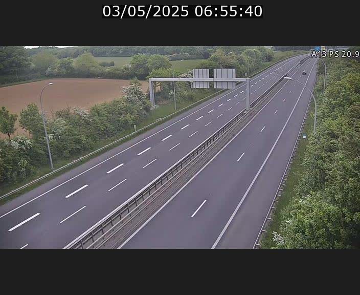 Traffic live webcam Luxembourg Croix de Bettembourg, rond-point d'Hellange - A13 direction Allemagne - BK 20.9