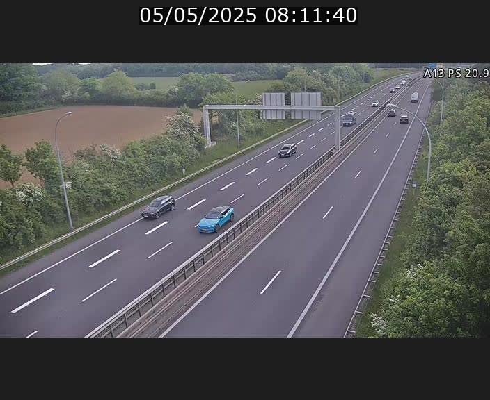 Traffic live webcam Luxembourg Croix de Bettembourg, rond-point d'Hellange - A13 direction Allemagne - BK 20.9