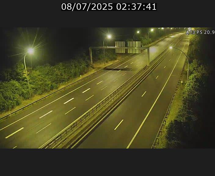 Traffic live webcam Luxembourg Croix de Bettembourg, rond-point d'Hellange - A13 direction Allemagne - BK 20.9