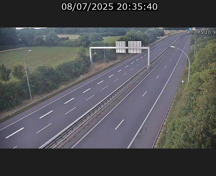 Traffic live webcam Luxembourg Croix de Bettembourg, rond-point d'Hellange - A13 direction Allemagne - BK 20.9