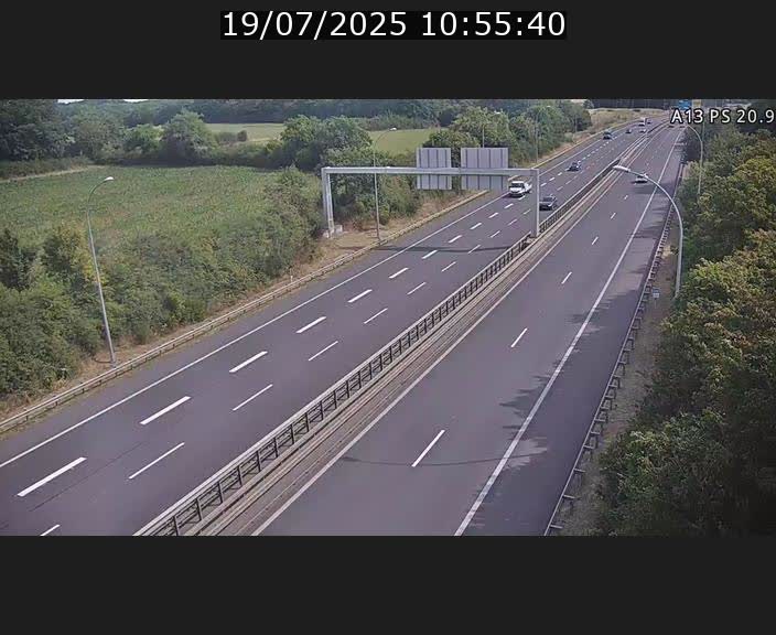 Traffic live webcam Luxembourg Croix de Bettembourg, rond-point d'Hellange - A13 direction Allemagne - BK 20.9
