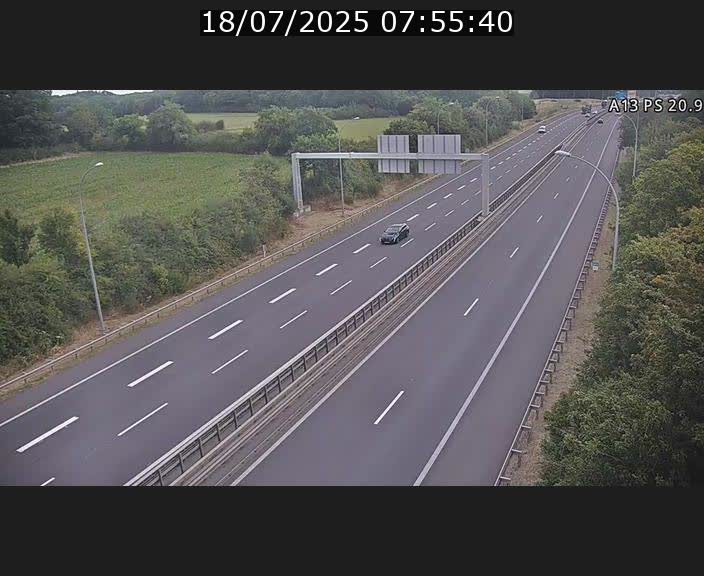 Traffic live webcam Luxembourg Croix de Bettembourg, rond-point d'Hellange - A13 direction Allemagne - BK 20.9