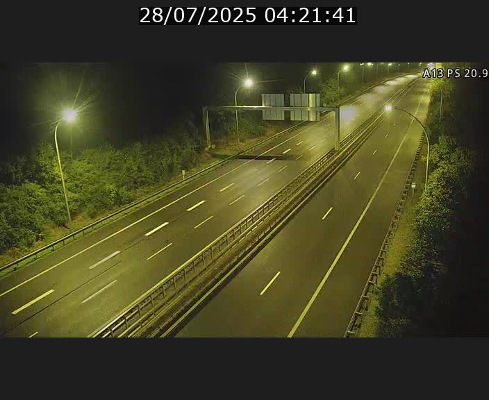 Traffic live webcam Luxembourg Croix de Bettembourg, rond-point d'Hellange - A13 direction Allemagne - BK 20.9