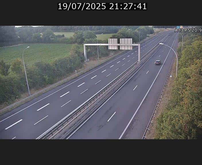 Traffic live webcam Luxembourg Croix de Bettembourg, rond-point d'Hellange - A13 direction Allemagne - BK 20.9