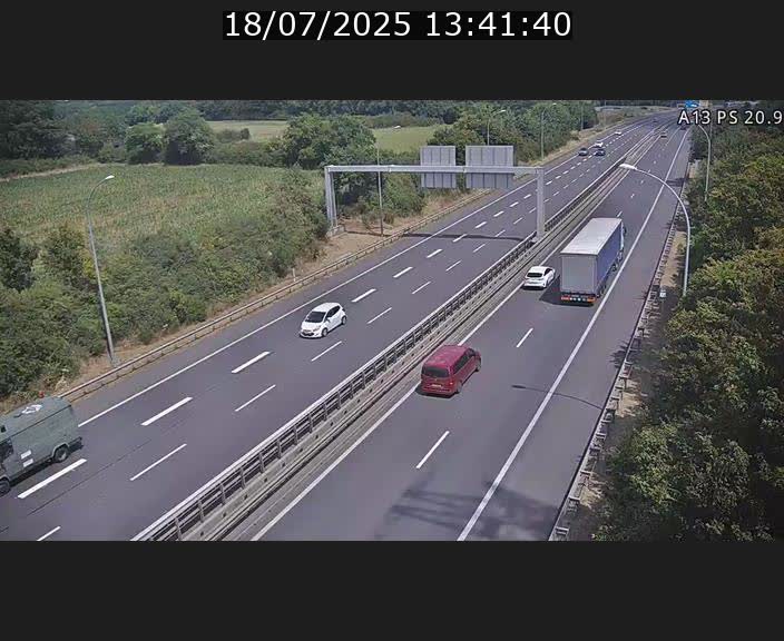 Traffic live webcam Luxembourg Croix de Bettembourg, rond-point d'Hellange - A13 direction Allemagne - BK 20.9