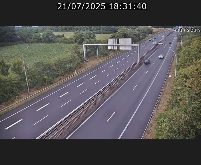 Traffic live webcam Luxembourg Croix de Bettembourg, rond-point d'Hellange - A13 direction Allemagne - BK 20.9