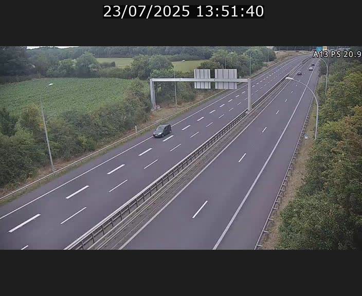 Traffic live webcam Luxembourg Croix de Bettembourg, rond-point d'Hellange - A13 direction Allemagne - BK 20.9