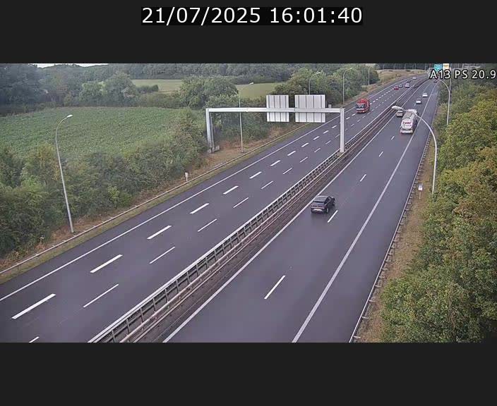 Traffic live webcam Luxembourg Croix de Bettembourg, rond-point d'Hellange - A13 direction Allemagne - BK 20.9