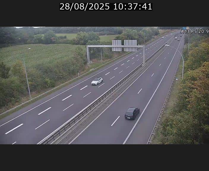 Traffic live webcam Luxembourg Croix de Bettembourg, rond-point d'Hellange - A13 direction Allemagne - BK 20.9