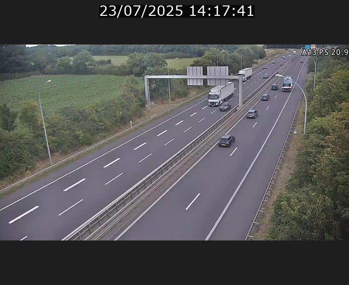 Traffic live webcam Luxembourg Croix de Bettembourg, rond-point d'Hellange - A13 direction Allemagne - BK 20.9