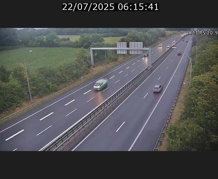 Traffic live webcam Luxembourg Croix de Bettembourg, rond-point d'Hellange - A13 direction Allemagne - BK 20.9