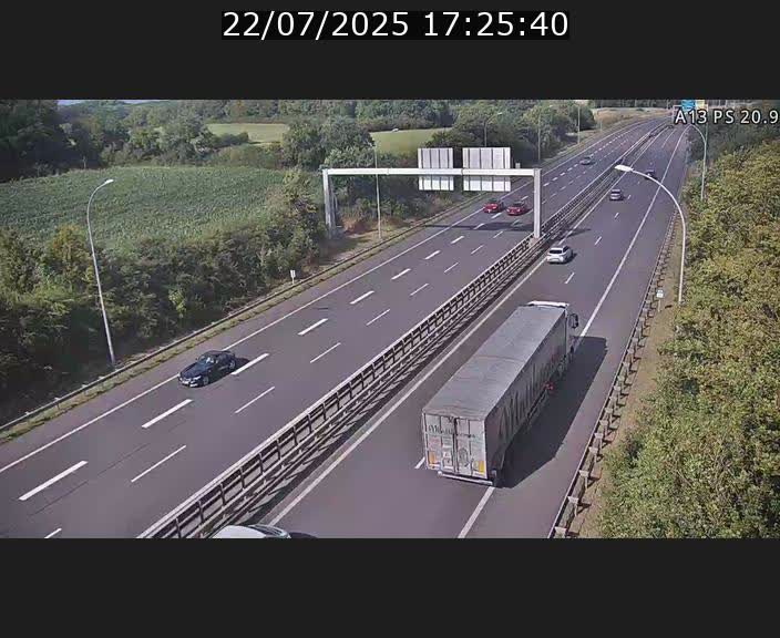 Traffic live webcam Luxembourg Croix de Bettembourg, rond-point d'Hellange - A13 direction Allemagne - BK 20.9