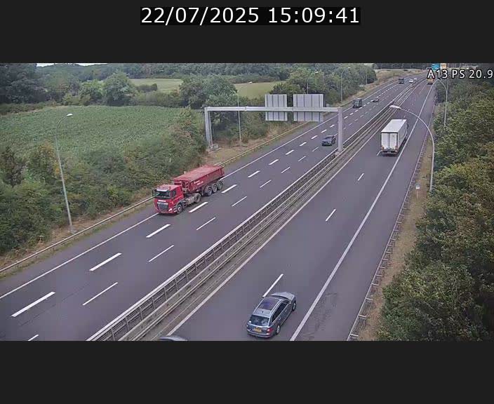 Traffic live webcam Luxembourg Croix de Bettembourg, rond-point d'Hellange - A13 direction Allemagne - BK 20.9
