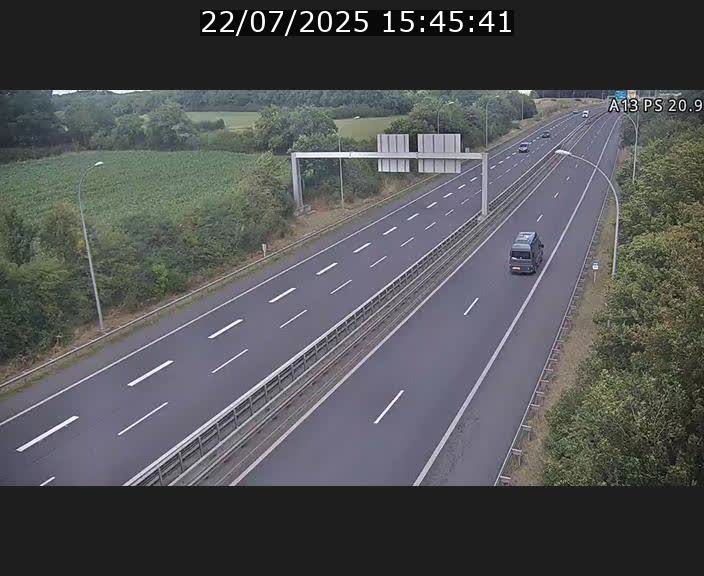 Traffic live webcam Luxembourg Croix de Bettembourg, rond-point d'Hellange - A13 direction Allemagne - BK 20.9