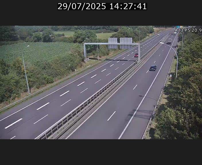 Traffic live webcam Luxembourg Croix de Bettembourg, rond-point d'Hellange - A13 direction Allemagne - BK 20.9