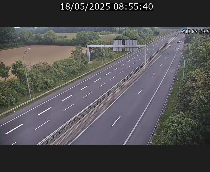 <h2>Traffic live webcam Luxembourg Croix de Bettembourg, rond-point d'Hellange - A13 direction Allemagne - BK 20.9</h2>