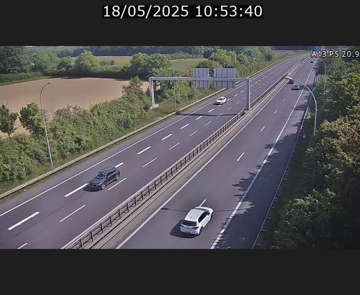 <h2>Traffic live webcam Luxembourg Croix de Bettembourg, rond-point d'Hellange - A13 direction Allemagne - BK 20.9</h2>