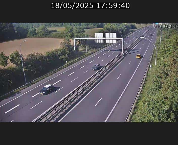 <h2>Traffic live webcam Luxembourg Croix de Bettembourg, rond-point d'Hellange - A13 direction Allemagne - BK 20.9</h2>