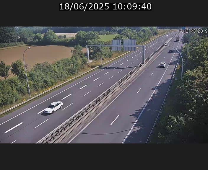 <h2>Traffic live webcam Luxembourg Croix de Bettembourg, rond-point d'Hellange - A13 direction Allemagne - BK 20.9</h2>