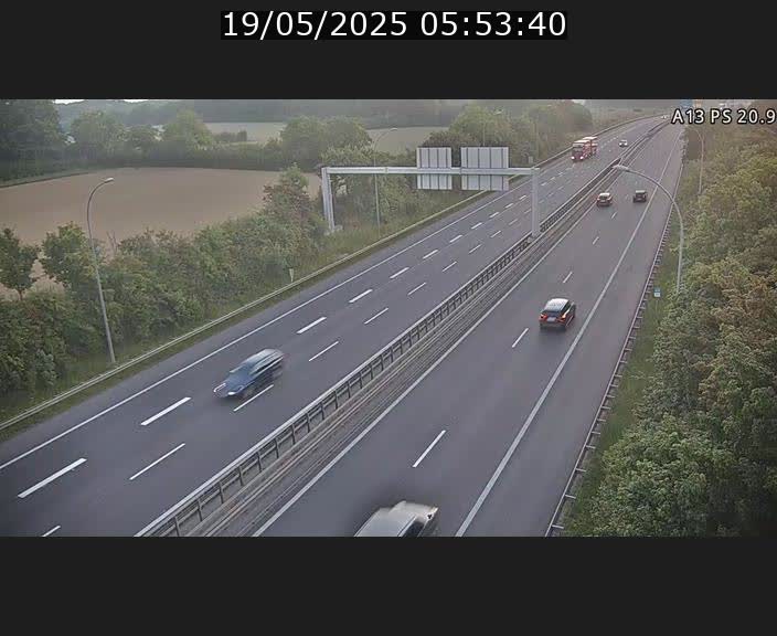 <h2>Traffic live webcam Luxembourg Croix de Bettembourg, rond-point d'Hellange - A13 direction Allemagne - BK 20.9</h2>