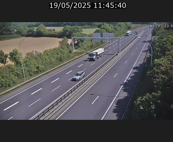 <h2>Traffic live webcam Luxembourg Croix de Bettembourg, rond-point d'Hellange - A13 direction Allemagne - BK 20.9</h2>