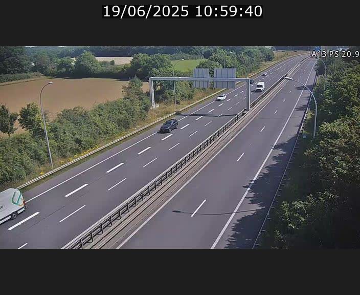 <h2>Traffic live webcam Luxembourg Croix de Bettembourg, rond-point d'Hellange - A13 direction Allemagne - BK 20.9</h2>