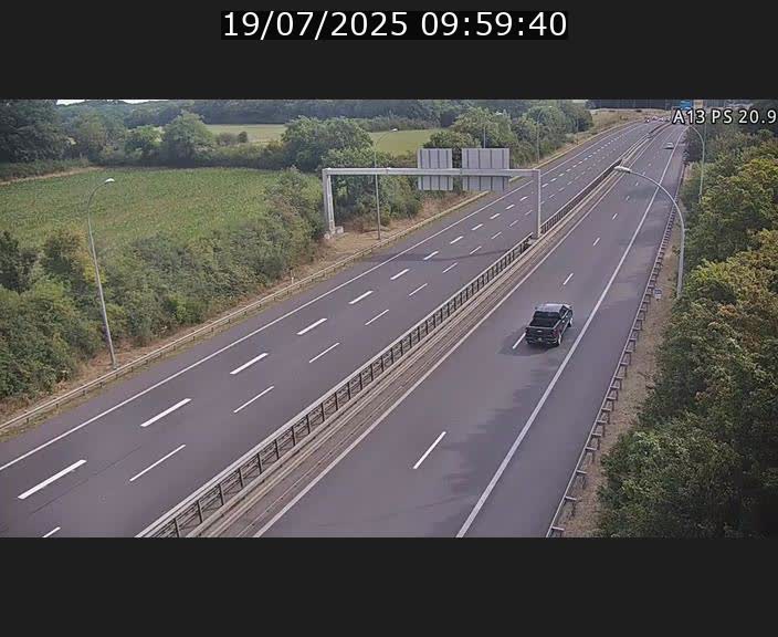 <h2>Traffic live webcam Luxembourg Croix de Bettembourg, rond-point d'Hellange - A13 direction Allemagne - BK 20.9</h2>