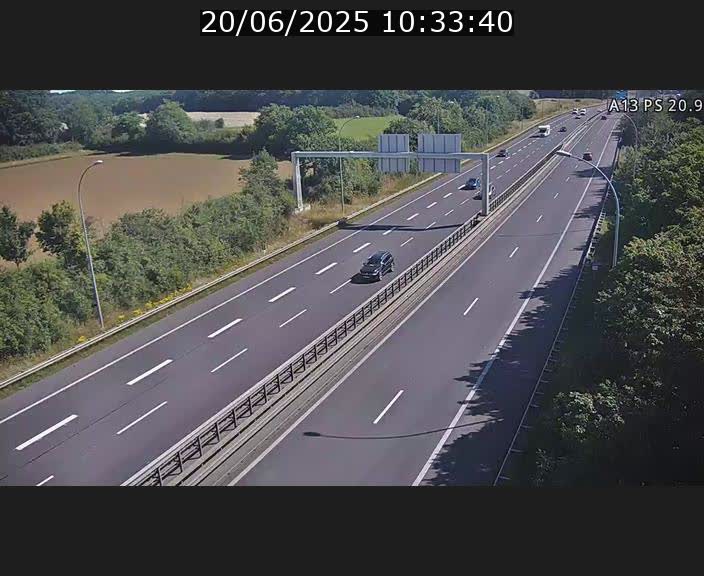 <h2>Traffic live webcam Luxembourg Croix de Bettembourg, rond-point d'Hellange - A13 direction Allemagne - BK 20.9</h2>