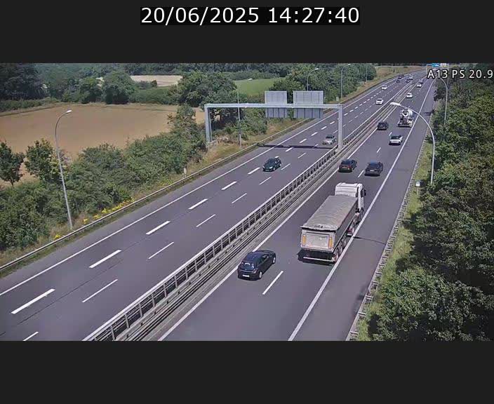 <h2>Traffic live webcam Luxembourg Croix de Bettembourg, rond-point d'Hellange - A13 direction Allemagne - BK 20.9</h2>