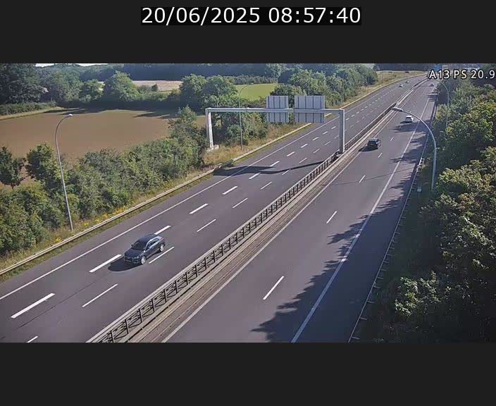 <h2>Traffic live webcam Luxembourg Croix de Bettembourg, rond-point d'Hellange - A13 direction Allemagne - BK 20.9</h2>