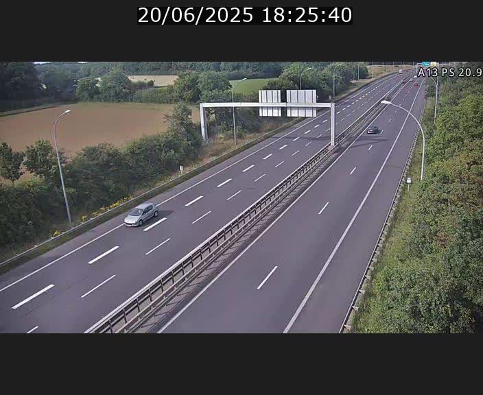 <h2>Traffic live webcam Luxembourg Croix de Bettembourg, rond-point d'Hellange - A13 direction Allemagne - BK 20.9</h2>