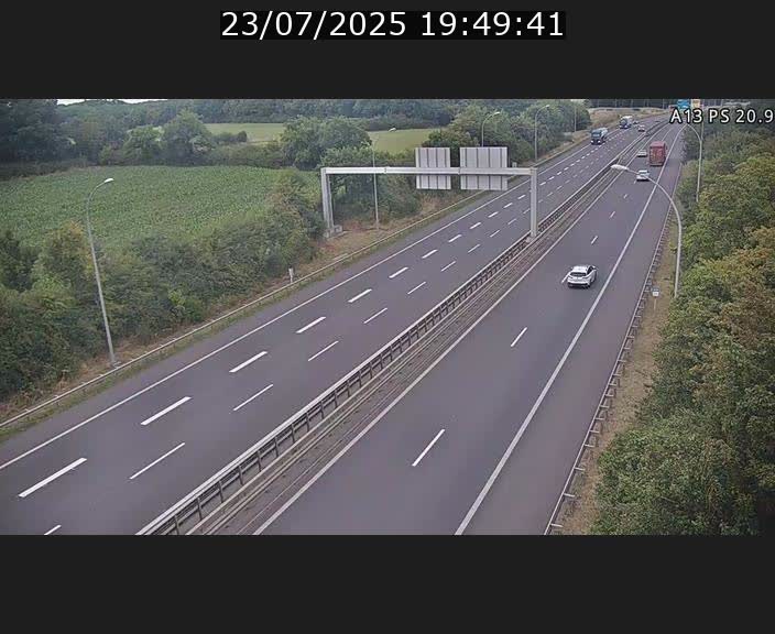 <h2>Traffic live webcam Luxembourg Croix de Bettembourg, rond-point d'Hellange - A13 direction Allemagne - BK 20.9</h2>