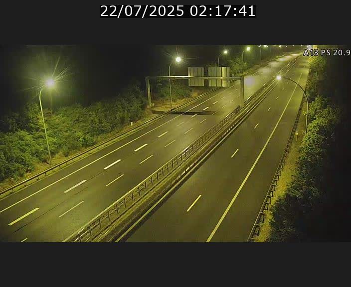 <h2>Traffic live webcam Luxembourg Croix de Bettembourg, rond-point d'Hellange - A13 direction Allemagne - BK 20.9</h2>