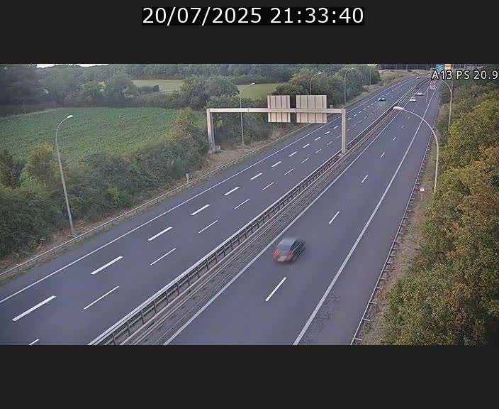 <h2>Traffic live webcam Luxembourg Croix de Bettembourg, rond-point d'Hellange - A13 direction Allemagne - BK 20.9</h2>