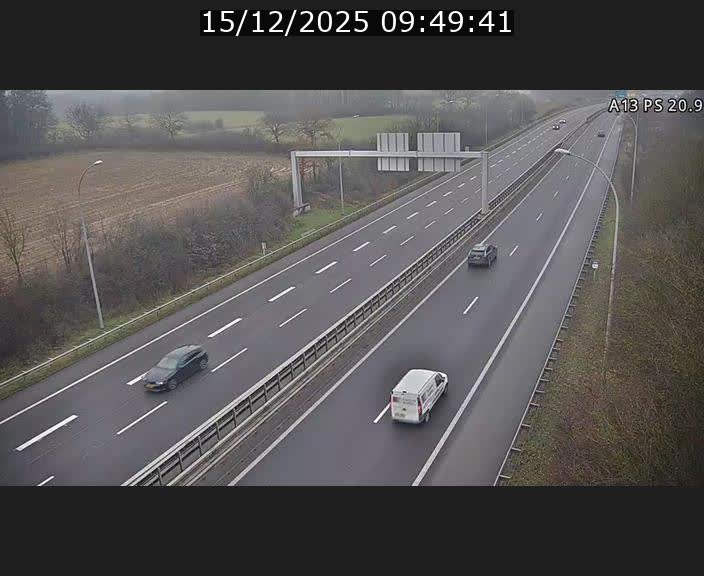 <h2>Traffic live webcam Luxembourg Croix de Bettembourg, rond-point d'Hellange - A13 direction Allemagne - BK 20.9</h2>