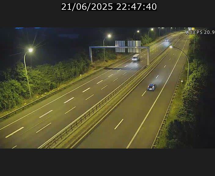 <h2>Traffic live webcam Luxembourg Croix de Bettembourg, rond-point d'Hellange - A13 direction Allemagne - BK 20.9</h2>