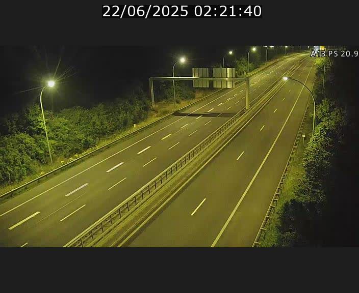 <h2>Traffic live webcam Luxembourg Croix de Bettembourg, rond-point d'Hellange - A13 direction Allemagne - BK 20.9</h2>