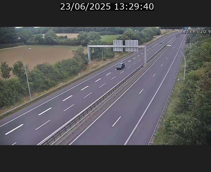 <h2>Traffic live webcam Luxembourg Croix de Bettembourg, rond-point d'Hellange - A13 direction Allemagne - BK 20.9</h2>
