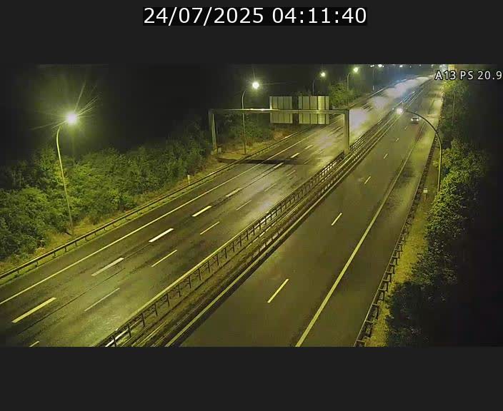 <h2>Traffic live webcam Luxembourg Croix de Bettembourg, rond-point d'Hellange - A13 direction Allemagne - BK 20.9</h2>