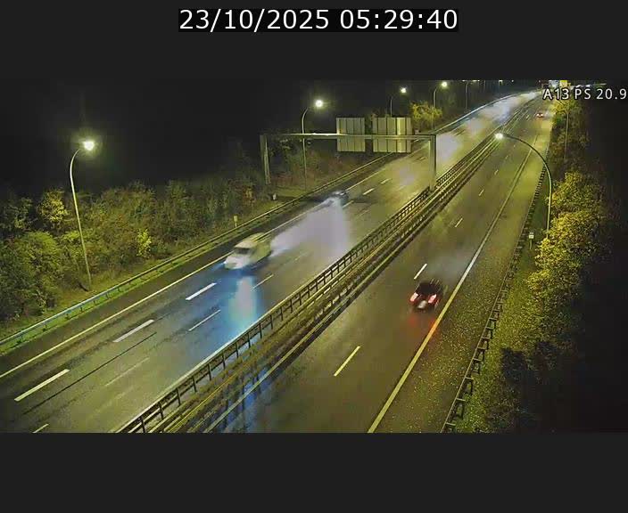 <h2>Traffic live webcam Luxembourg Croix de Bettembourg, rond-point d'Hellange - A13 direction Allemagne - BK 20.9</h2>