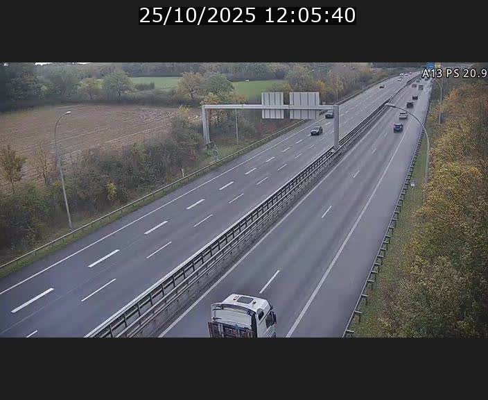 <h2>Traffic live webcam Luxembourg Croix de Bettembourg, rond-point d'Hellange - A13 direction Allemagne - BK 20.9</h2>