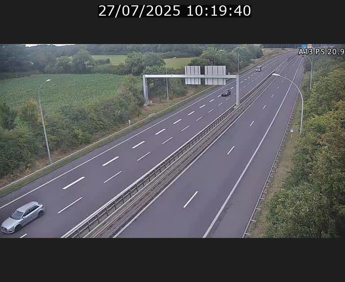 <h2>Traffic live webcam Luxembourg Croix de Bettembourg, rond-point d'Hellange - A13 direction Allemagne - BK 20.9</h2>