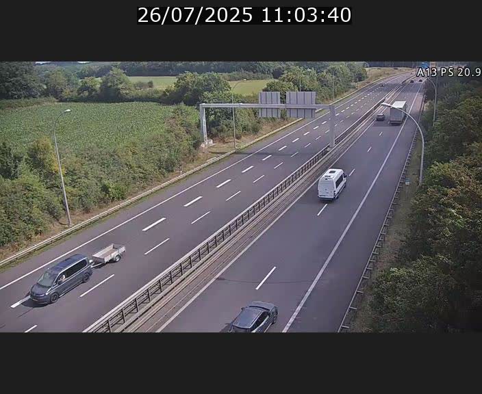 <h2>Traffic live webcam Luxembourg Croix de Bettembourg, rond-point d'Hellange - A13 direction Allemagne - BK 20.9</h2>